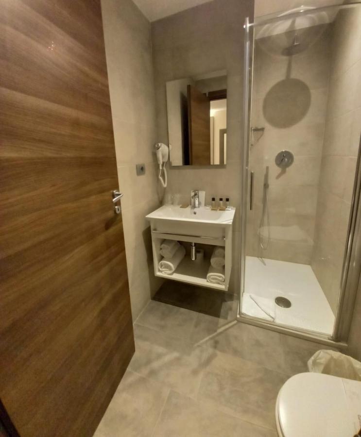 Lh Hotel Excel Roma Montemario Εξωτερικό φωτογραφία