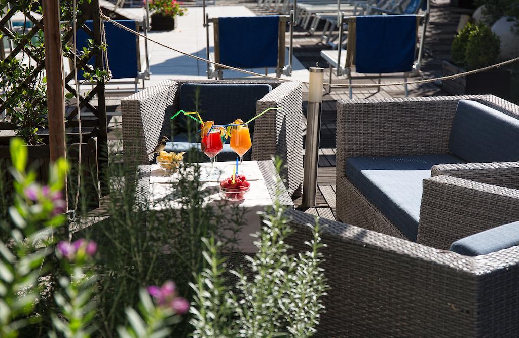 Lh Hotel Excel Roma Montemario Εξωτερικό φωτογραφία